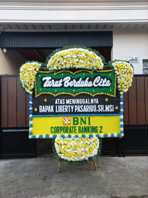 Papan Bunga Duka di Rangkapan Jaya Baru